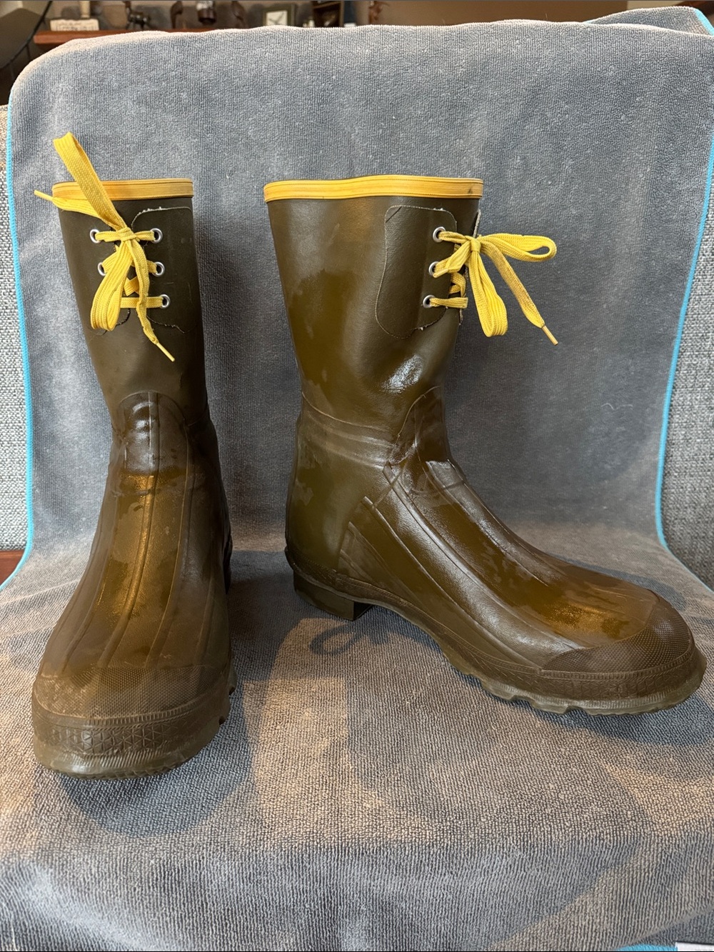 Lacrosse Men's Size 13 Olive Green Waterproof Insulated Rubber Pac Boots